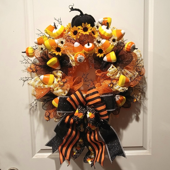 Halloween Candy Corn Pumpkin Wreath Spiders Deco Mesh Bows - Picture 9 of 9